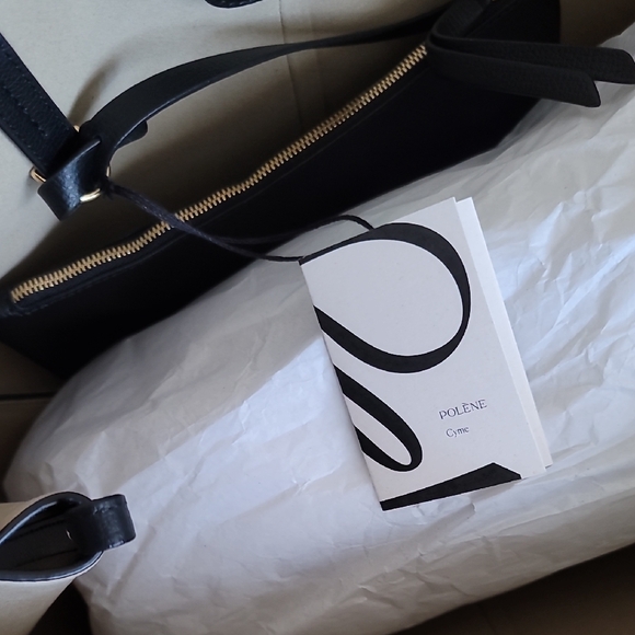 Black Women's Tote Bag - Picture 4 of 8